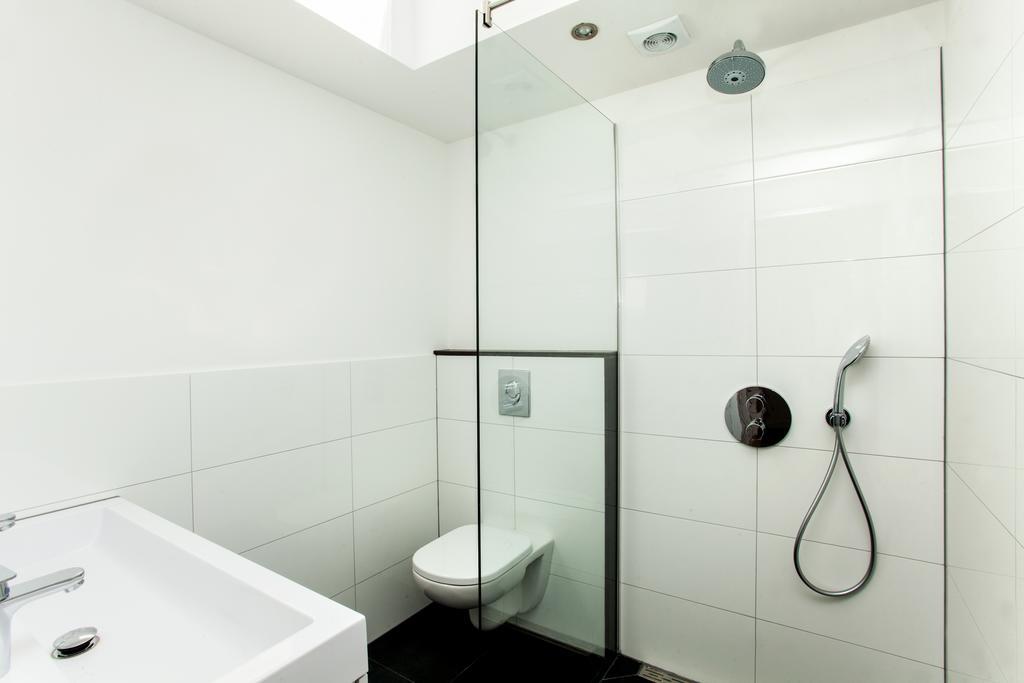 Stayci Serviced Apartments Royal Palace กรุงเฮก ภายนอก รูปภาพ