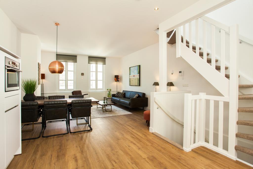 Stayci Serviced Apartments Royal Palace กรุงเฮก ภายนอก รูปภาพ